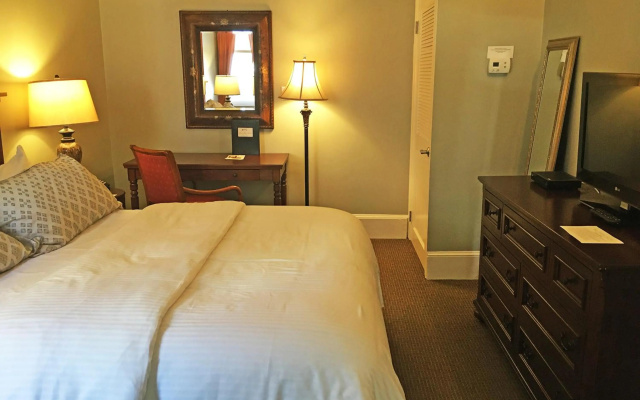 photo 5 of Morris House Hotel