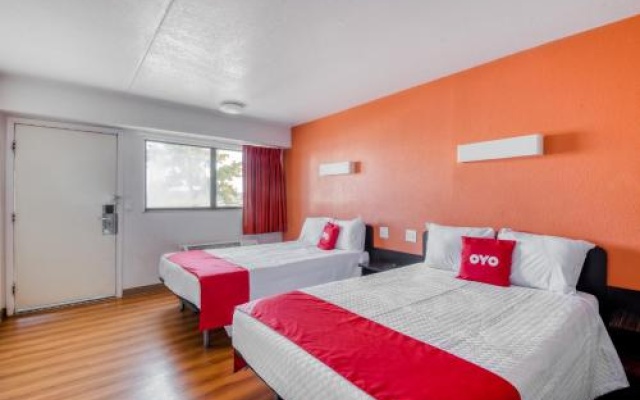 photo 4 of Motel 6 Akron