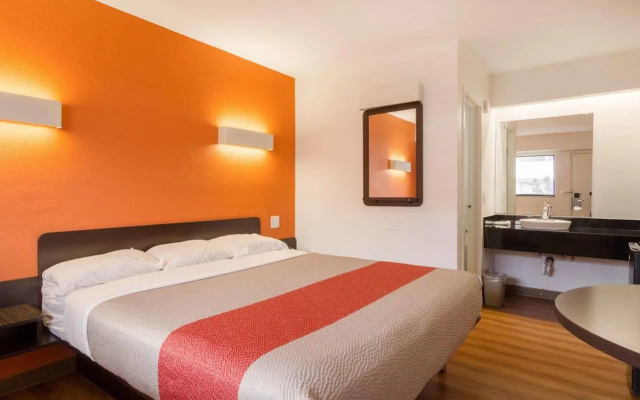 photo 4 of Hotel Akron Northwest - Copley