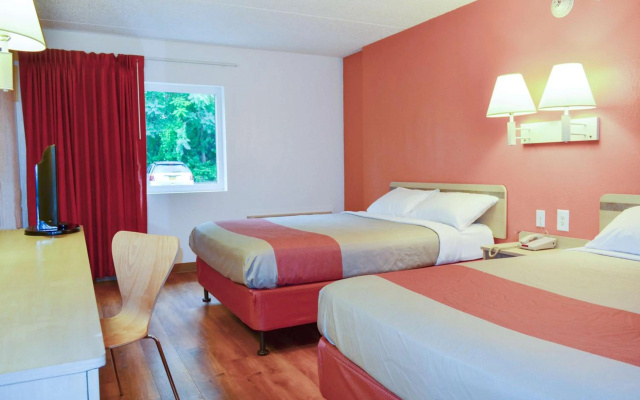 photo 4 of Motel 6 Albany, NY