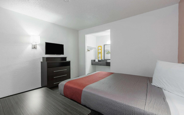 photo 5 of Motel 6 Norcross, GA - Atlanta Northeast