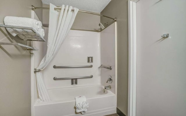 photo 4 of Motel 6 Villa Park, IL - Chicago West
