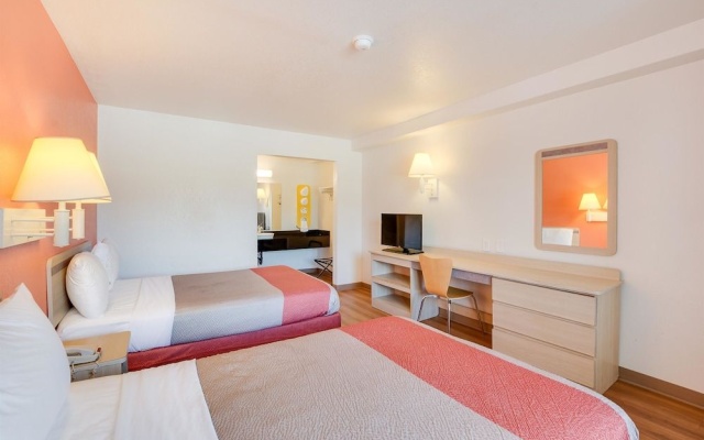 photo 4 of Motel 6 Columbia West