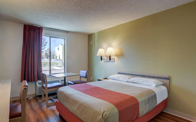 photo 5 of Motel 6 Greenwood Village, CO - Denver - South Tech Center