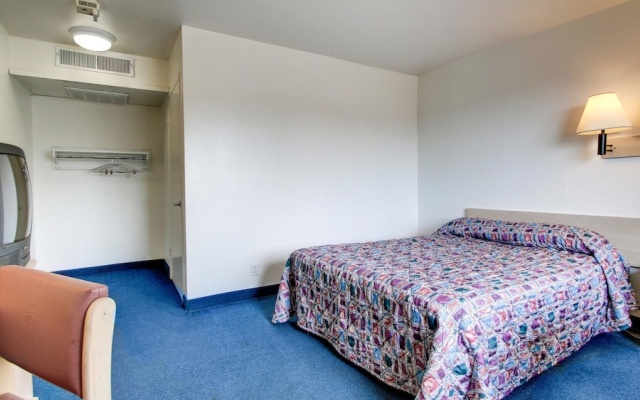 photo 4 of Motel 6 des Moines South - Airport
