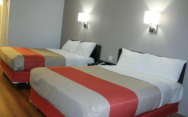 photo 4 of Motel 6-Fayetteville, AR