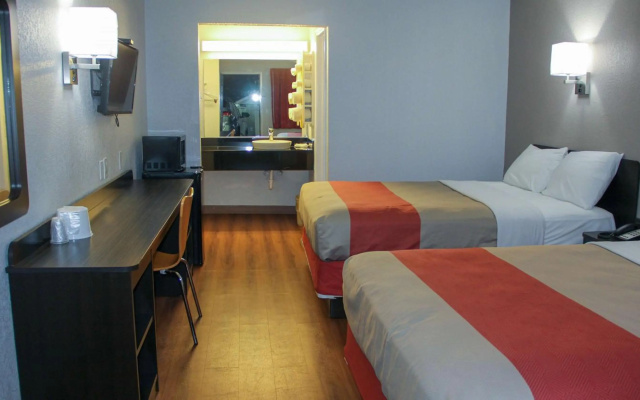 photo 5 of Motel 6-Fayetteville, AR