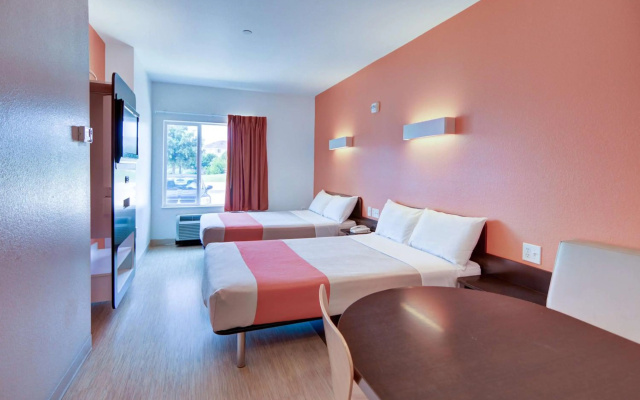 photo 2 of Motel 6 Roanoke, TX - Northlake - Speedway