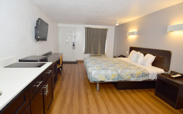 photo 5 of Motel 6 Hamburg, NY