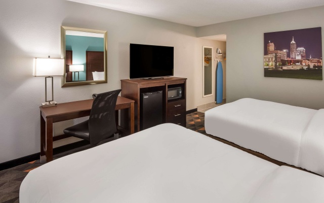 photo 5 of Clarion Pointe Indianapolis Northeast