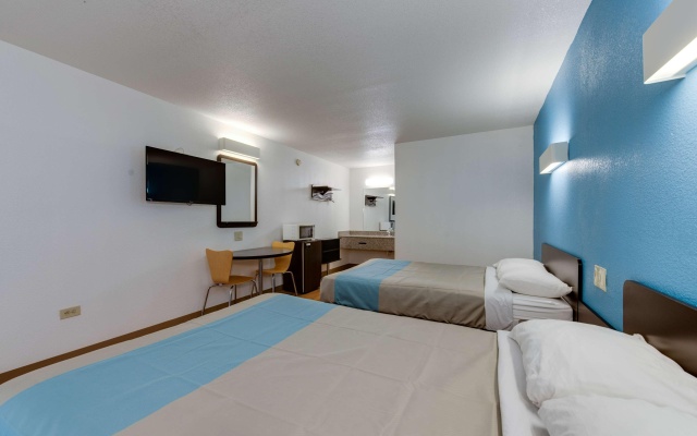 photo 4 of Motel 6 Kingston, TN