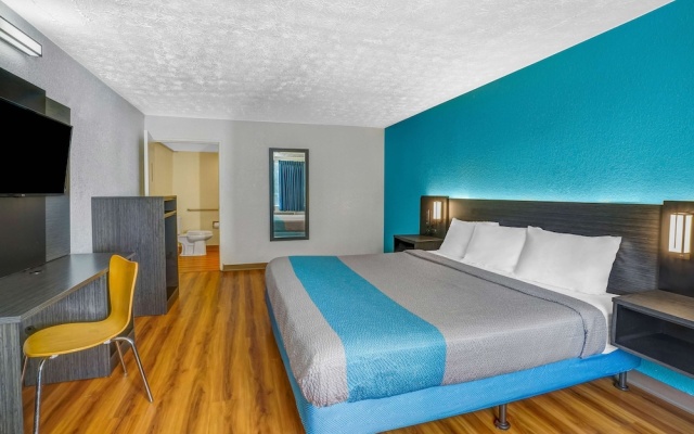 photo 5 of Motel 6 Lexington East