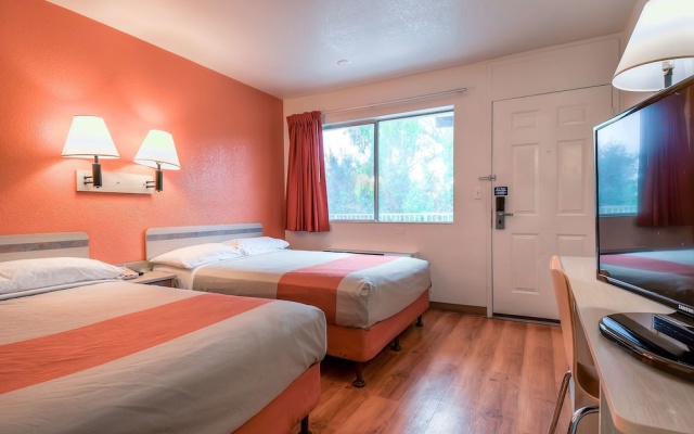 photo 5 of Motel 6 Los Angeles - Whittier