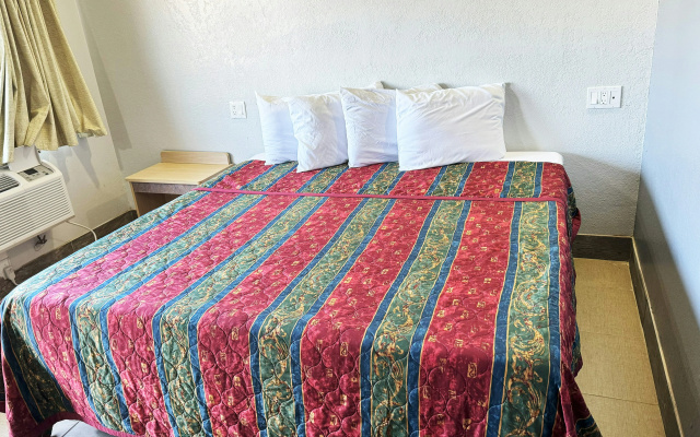 photo 4 of Xpress Inn & Extended Stays
