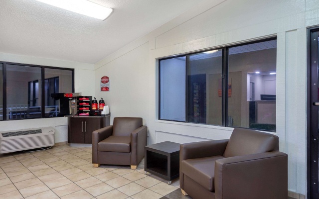 photo 4 of Travelodge by Wyndham Essington / Philadelphia Airport
