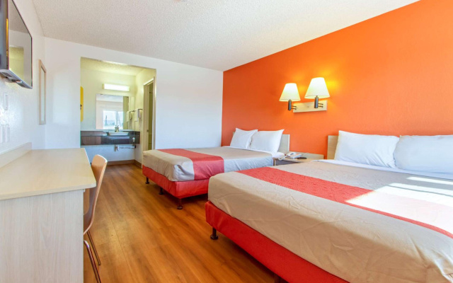 photo 5 of Motel 6 Phoenix, AZ - Airport - 24th Street