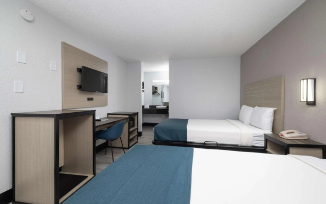 photo 5 of Motel 6 Tempe, AZ - Broadway - ASU