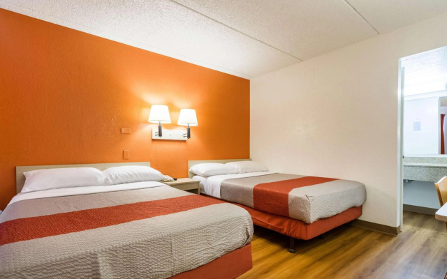 photo 5 of Motel 6 Tempe, AZ – Phoenix Airport – Priest Dr