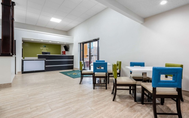 photo 4 of Quality Inn Coraopolis - Pittsburgh Airport