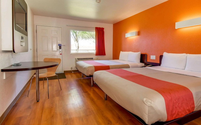 photo 3 of Motel 6 Riverside, CA - South