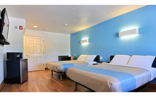 photo 5 of Motel 6 Rockport, TX
