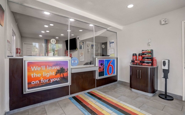 photo 2 of Motel 6 San Bernardino, CA - North