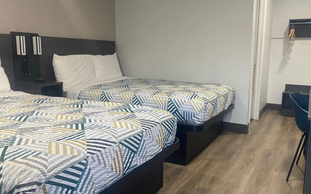 photo 2 of Motel 6 San Bernardino, CA - South