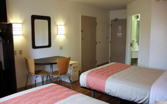 photo 4 of Motel 6 Milan, OH - Sandusky