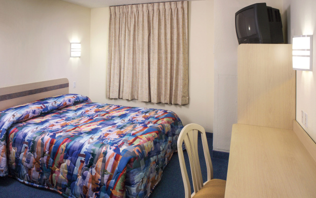 photo 4 of Rodeway Inn Santa Rosa