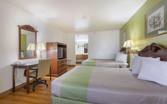 photo 5 of Rodeway Inn Santa Rosa