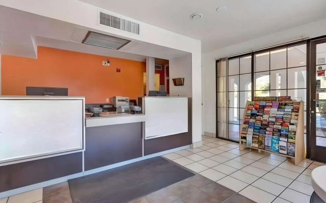 photo 2 of Motel 6 – Santa Rosa, CA - South