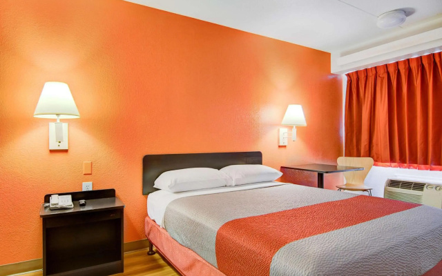 photo 3 of Economy Suites Springfield - Extended Stay
