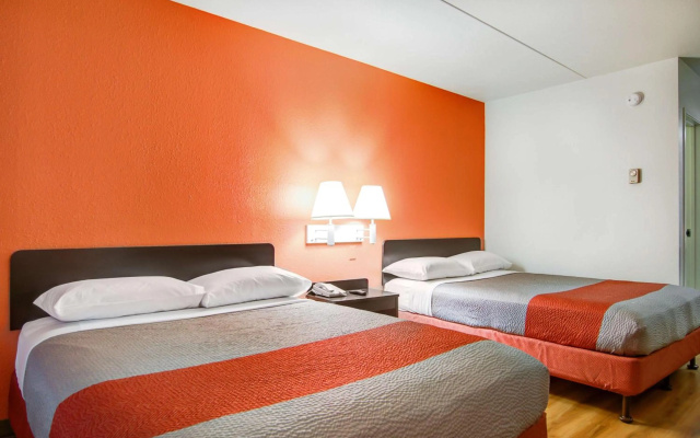 photo 5 of Economy Suites Springfield - Extended Stay