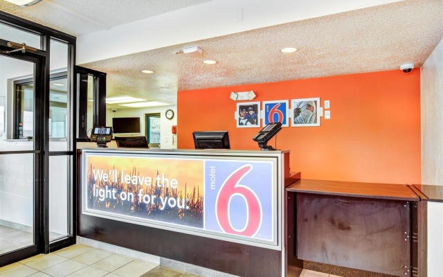 photo 2 of Motel 6 St. Louis - Bridgeton