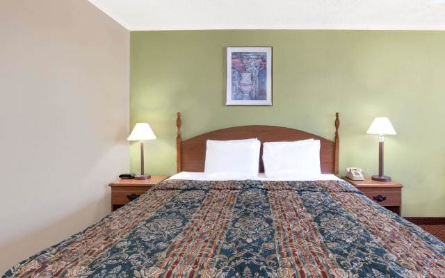 photo 3 of Motel 6 Stafford, TX – Sw Houston - Sugarland