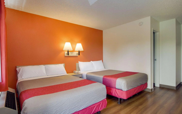 photo 5 of Motel 6 Tacoma, WA - Fife
