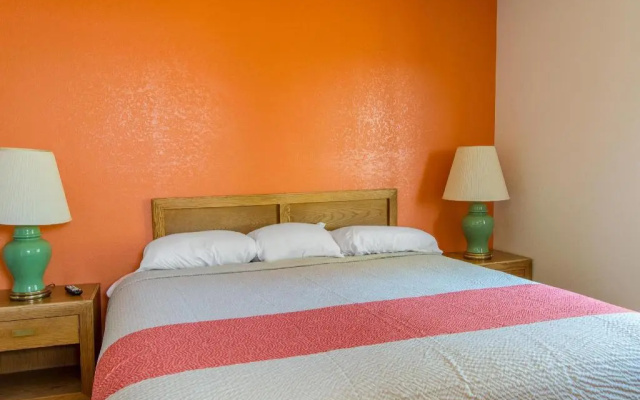 photo 5 of Motel 6 Troy