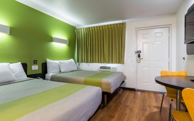 photo 4 of Motel 6 Riverside, CA - UCR East