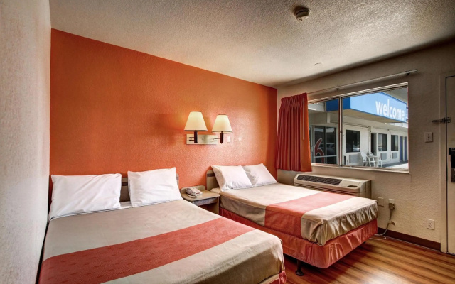 photo 4 of Park Inn by Radisson, Wells