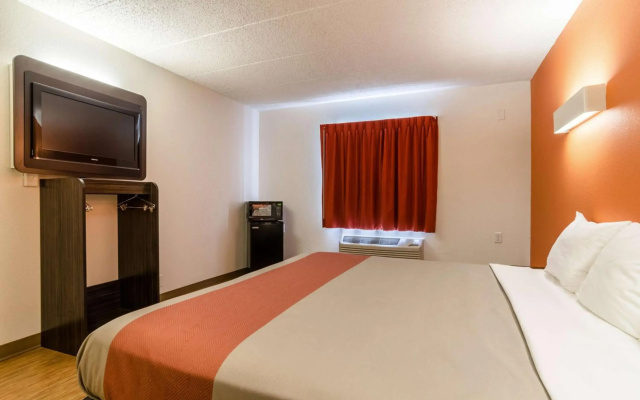 photo 3 of Motel 6 York, NE