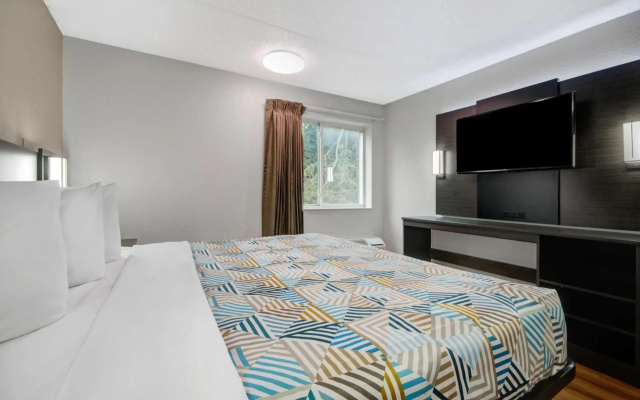 photo 3 of Motel 6 York, PA - North
