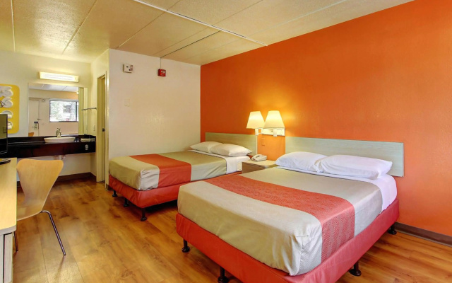 photo 5 of Motel 6 York, PA