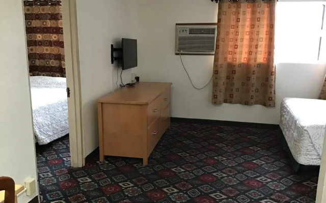 photo 2 of Motel Express