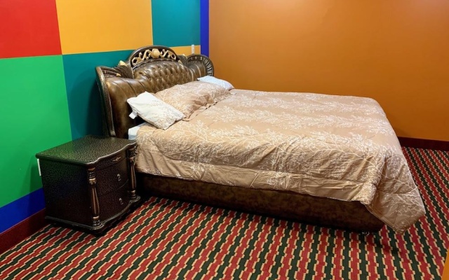 photo 5 of Motor City Inn & Suites