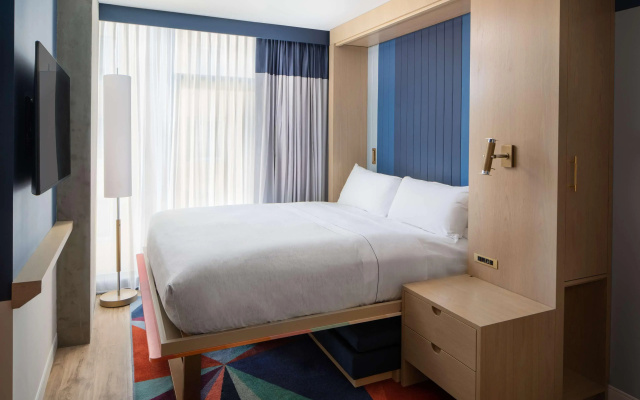 photo 4 of Motto by Hilton New York City Chelsea