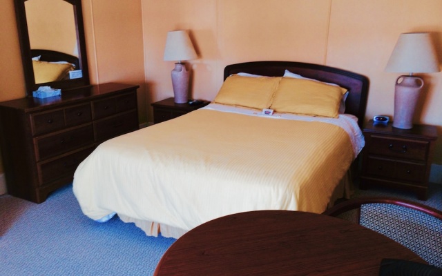 photo 5 of Moulton Hotel