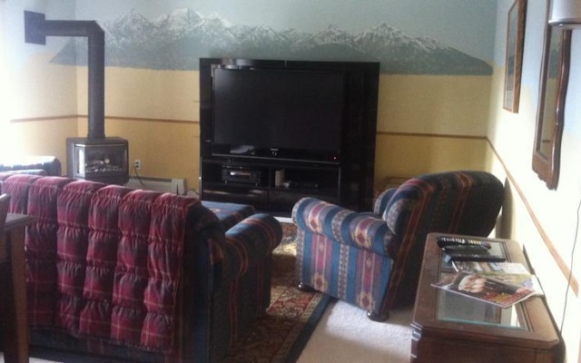 photo 3 of Mountain Retreat