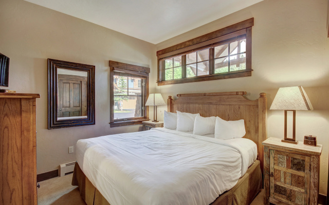 photo 5 of Mountain Thunder Lodge, A Vail Resorts Property