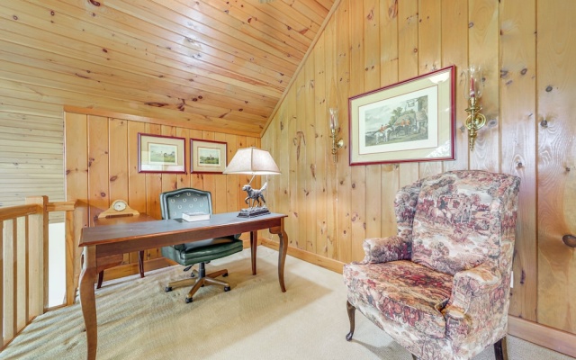 photo 3 of Mountain View Home: Hike, Raft, Golf + More!