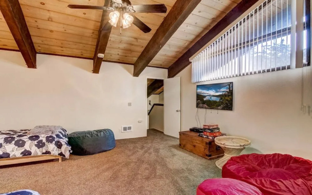 photo 5 of Alpine Meadows Condo w/ Mtn Views Near Lake Tahoe